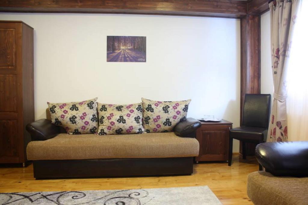 Conacul Samfirei Hotel Felsőgirda Szoba fotó