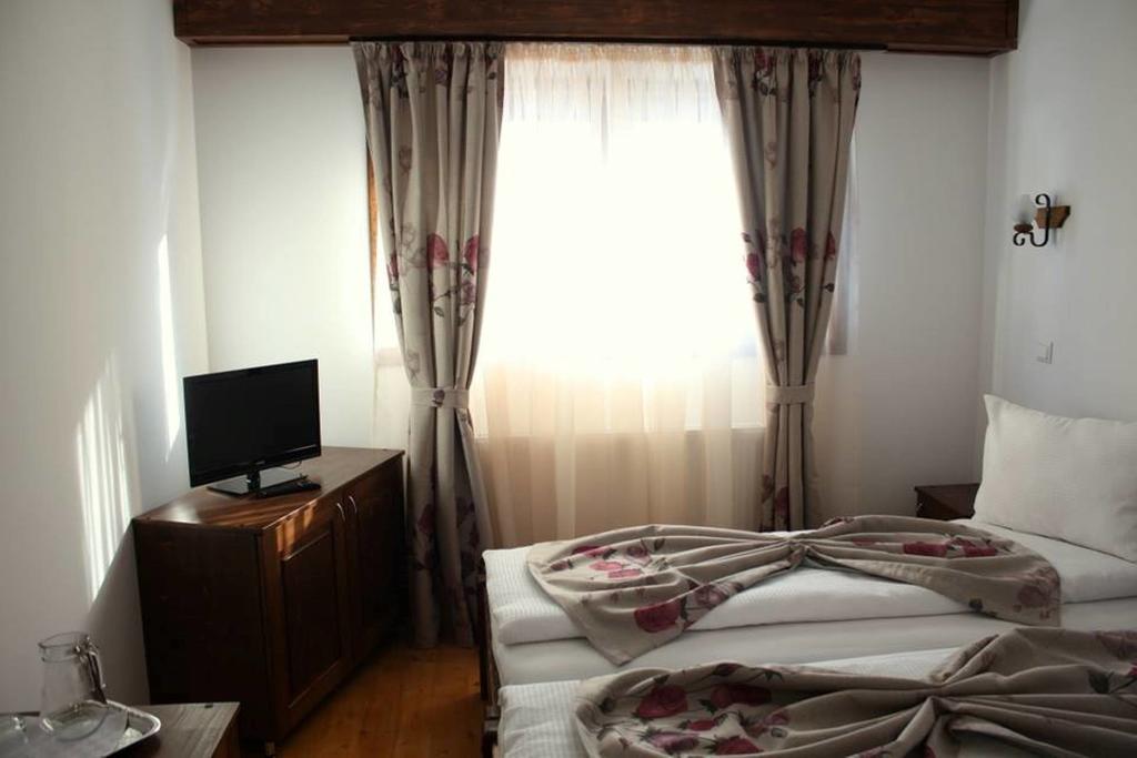 Conacul Samfirei Hotel Felsőgirda Szoba fotó