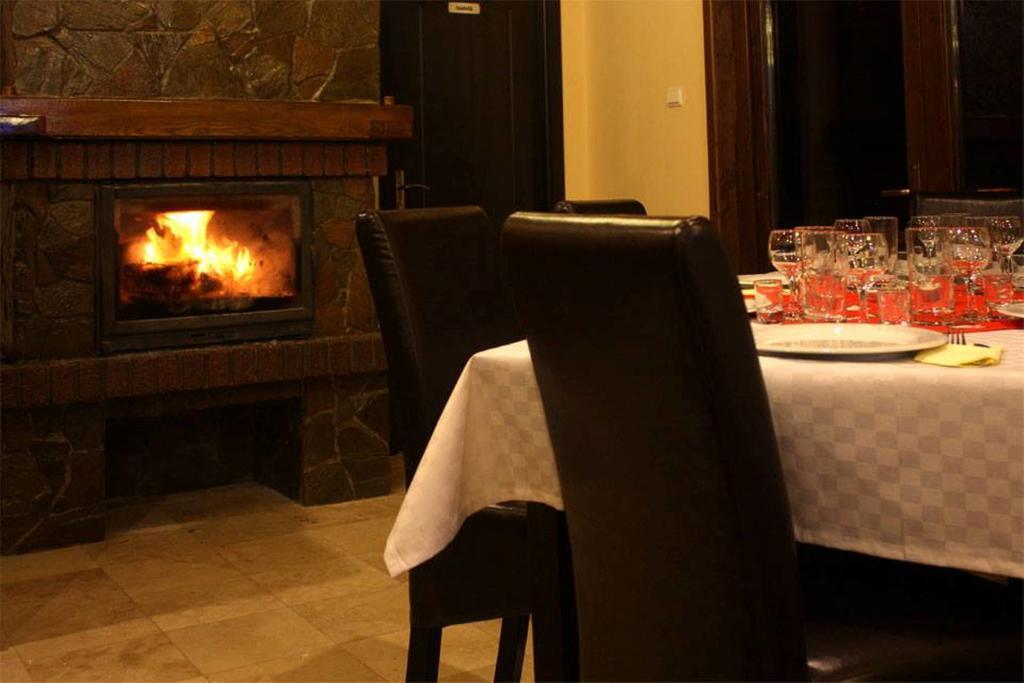 Conacul Samfirei Hotel Felsőgirda Kültér fotó